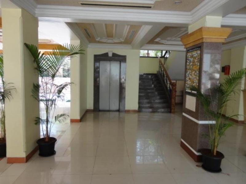 Om Sai Palace Hotel Púna Kültér fotó